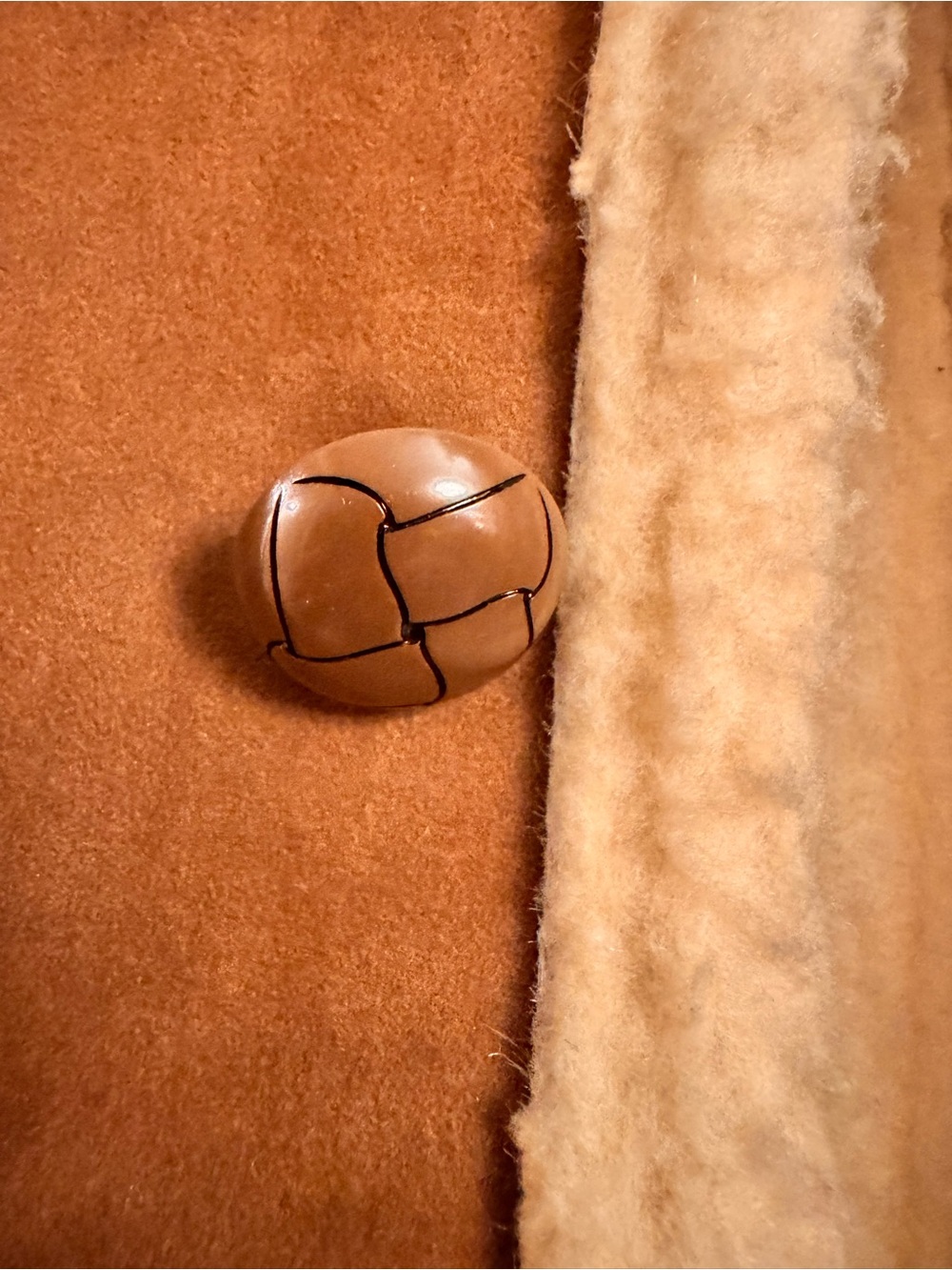 Vintage 60/70’s Sears Tan Suede Shearling Coat with Cream Trim (see details) - Picture 3 of 5
